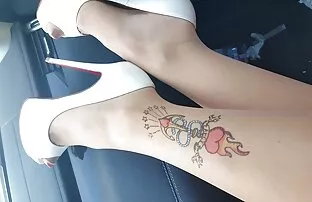 XXX Ragazzo giocando con grande rosso video gratis porno di vecchie vecchio