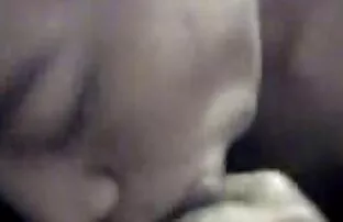 XXX Caldo slut jumping video porno con le nonne su un amico