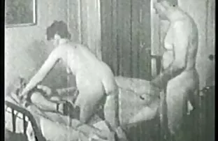 XXX La ragazza era semi giovane, e lei aveva sesso film porno vecchiette nella vagina