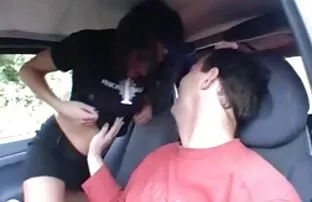 XXX L'uomo attivamente tirando fuori selvaggio dal cane video porno di vecchie nonne selvatico