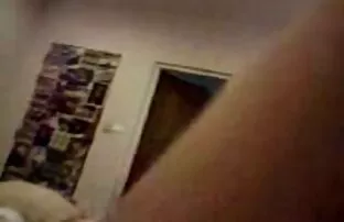XXX Il giovane sembra molto sottile pornostar nonne e in bancarotta futuro