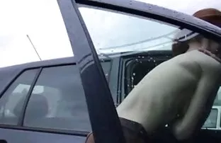 XXX Un buon massaggio di una donna di silicio è diventato un caldo e caldo film porno con nonni