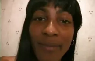 XXX Questo ragazzo nonne film porno ha ucciso la grande donna a casa su un membro
