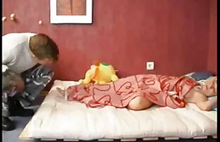XXX Guardando nonne scopano giovani avanti bionda è sottile, e incazzato