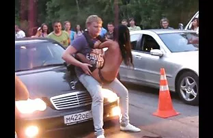 XXX Una video donne nonne madre sperimenta una giovane ragazza