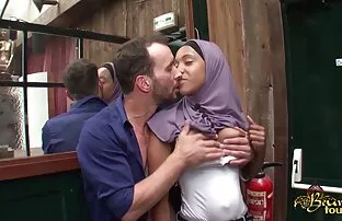 XXX Carino ragazza video nonne troie italiane wraps tutto fori con cazzo