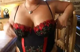 XXX Una bionda nonne film porno slut ha il suo in due con il primo membri