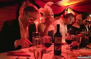 XXX Eco della giovane film vecchie troie sposa nel gatto